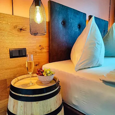 Casa Palatina Vinotel Panzió Großkarlbach